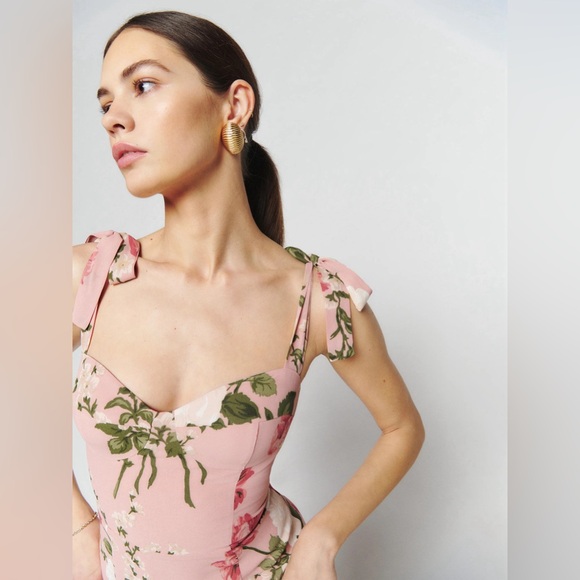 Reformation Nadira Dress in rose pink floral,, brand new, never worn. - Picture 5 of 10
